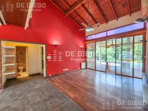 Casa en Venta con 4 cocheras