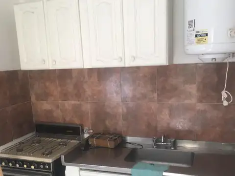 PH AL FRENTE :: 3 AMBIENTES :: PATIO :: EXCELENTE