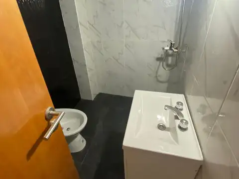 Departamento - Venta - Argentina, Tres de Febrero - Av La Plata 3445