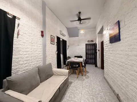 Depto Tipo Casa en Venta de 5 ambientes