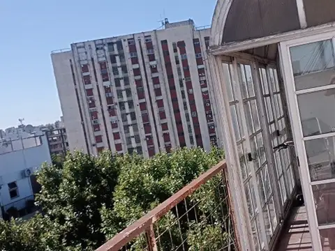 2 Amb 56 M2 Bcon Vista abierta piso alto OPORTUNIDAD