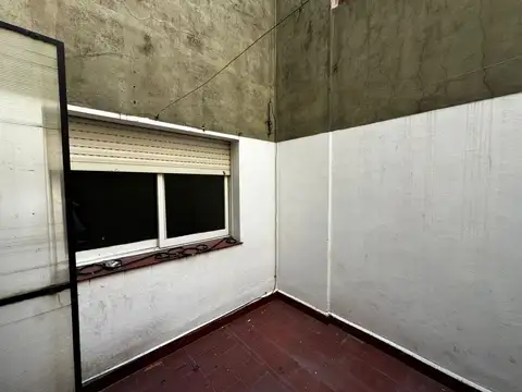 Venta | Departamento 2 ambientes con patio | Saavedra