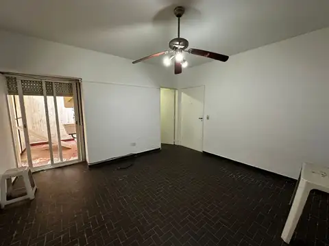 Venta | Depto 2 ambientes interno con pequeño patio | Saavedra