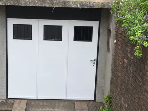 VENTA AMPLIA COCHERA DE 24M² EN CIUDAD JARDÍN 