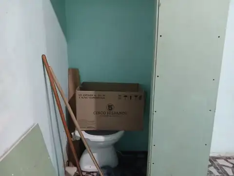 SE ALQUILA LOCAL  EN GONZALEZ CATAN