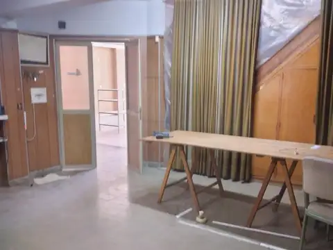 Local en Venta 70 años