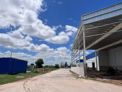 Alquiler Nave Industrial en Micro Parque Industrial Alvear