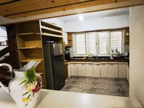 Venta Casa con Parque 5 ambientes Villa Luzuriaga