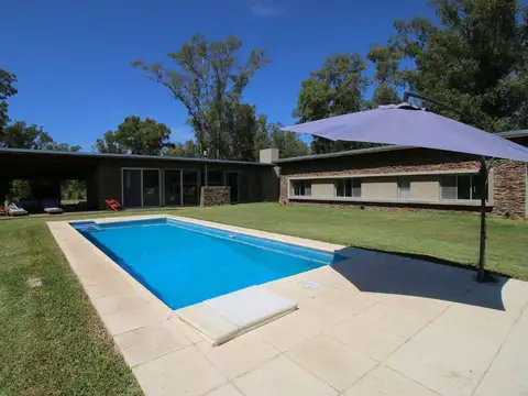 EL ADUAR CASA 4 AMB DEP PILETA ZARATE