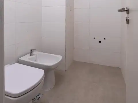 Venta - Excelente Oficina en Retiro con Amenities y Cochera