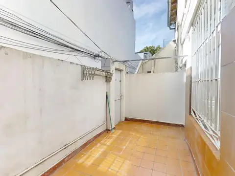 Depto Tipo Casa 2 ambientes con 1 baño
