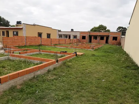 Calle 81 Mar del Tuyú 900