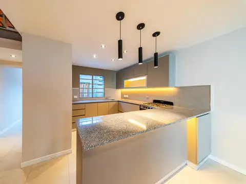 Depto Tipo Casa en Venta de 3 dormitorios