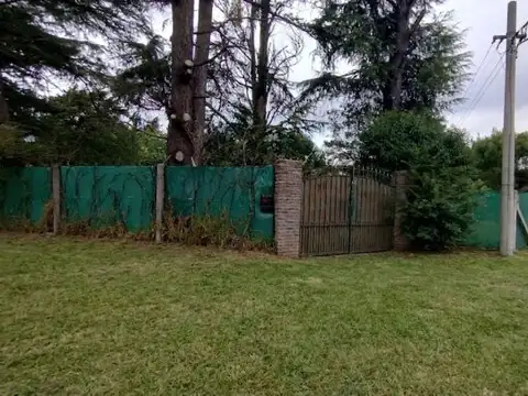 Casa en Venta con 3 cocheras