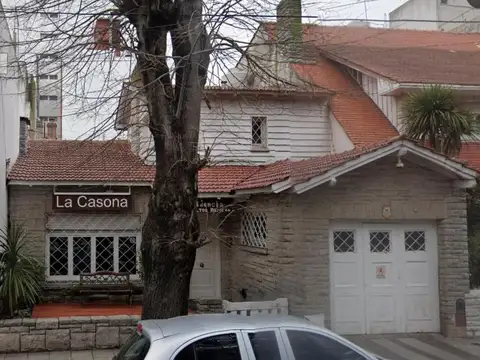 Casa en venta - 3 Dormitorios 2 Baños - Mar del Plata