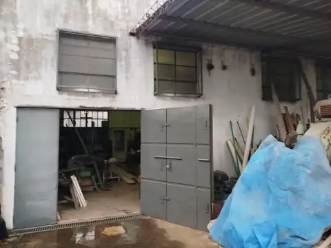 Galpon en Venta en Villa Bernardo Monteagudo, USD 248.000