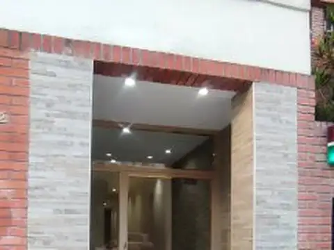 Monoambiente a nuevo en Parque Centenario