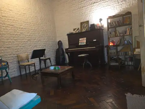 Casa en venta 4 ambientes en Av Dorrego 500