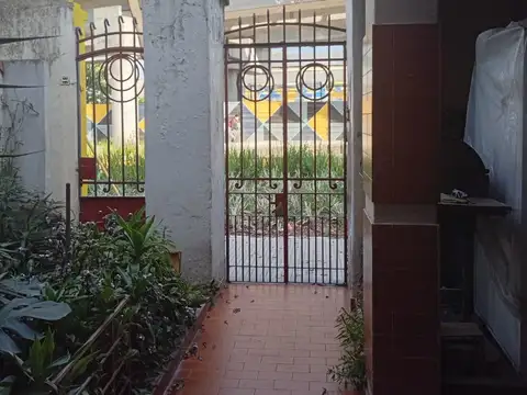 Casa en Venta en Chacarita, USD 250.000