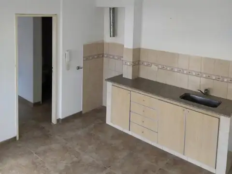 Venta de dúplex tres dormitorios, Los Hornos,  La Plata