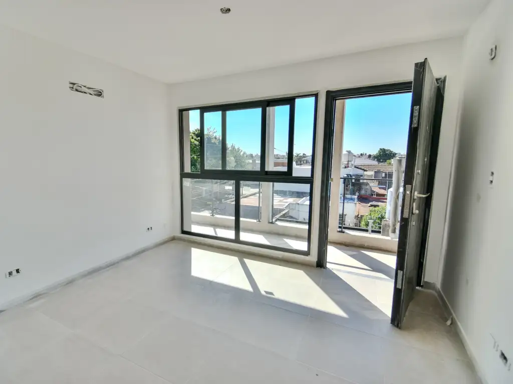 Emprendimiento en Moron Sur - Etapa: Terminado