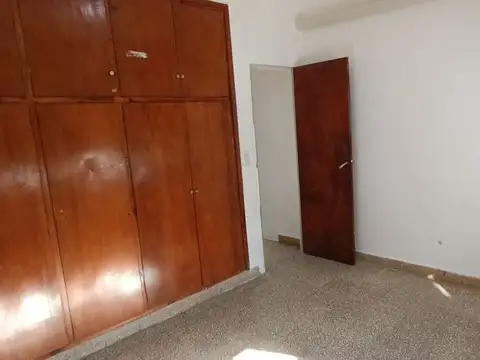 Departamento en ALQUILER de 1 dorm. y gran patio
