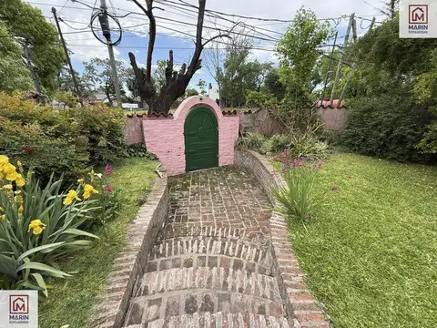 Casa 6 ambientes con 3 baños