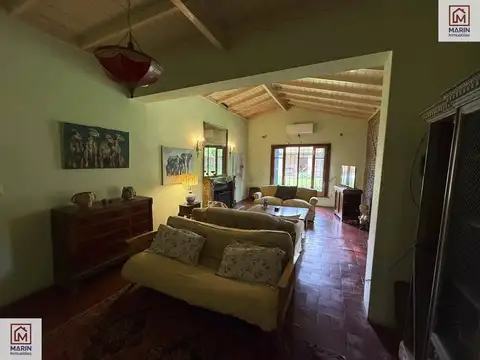 Casa en Venta con 5 cocheras