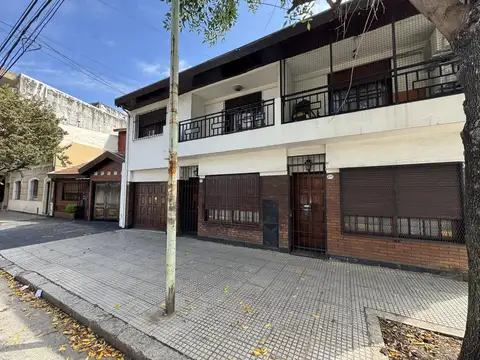 Duplex en  venta con cochera
