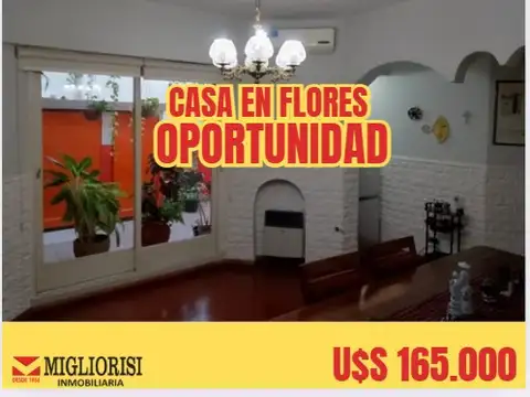 Casa de 4 ambientes en Venta en Flores