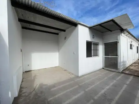 Depto Tipo Casa en Alquiler en Joaquín Gorina, $ 550.000