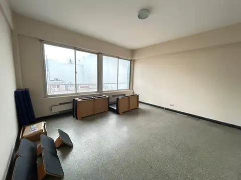 Oficina en Alquiler 56 años