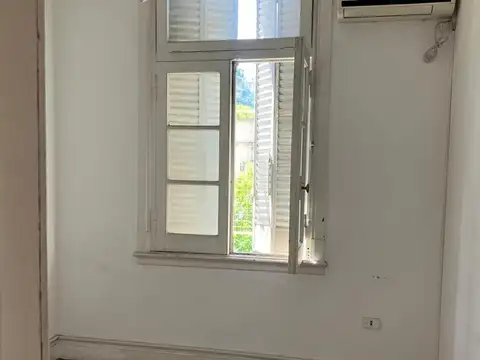 Oficina en Alquiler 80 años