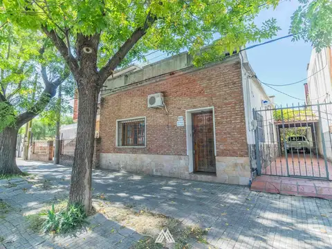 VENTA 2 CASAS 4 DORMITORIOS BRAZO ORIENTAL