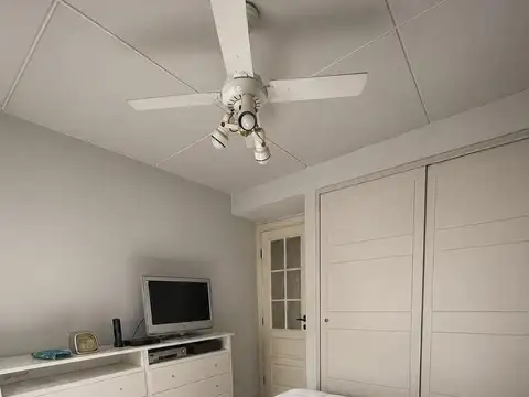 Depto Tipo Casa en Venta 50 años