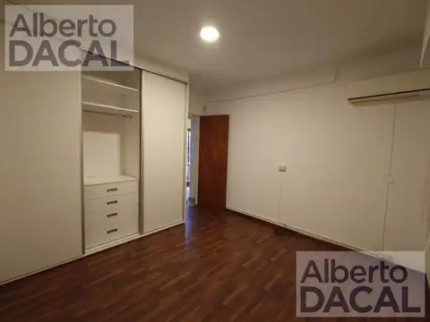 62 Nº893 1/2 e/ 12 y 13