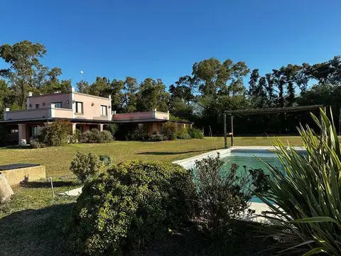 Venta Casa 5 Ambientes en BENQUERENCIA FARM CLUB