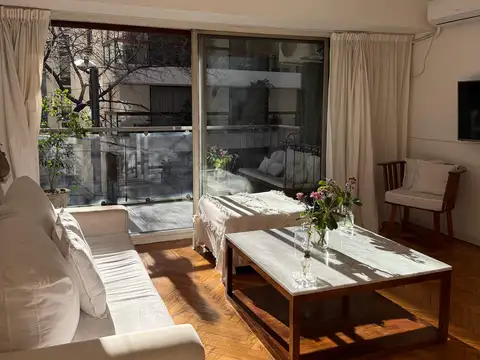 Excelente 2 ambientes al frente con balcón en Recoleta – Av. Alvear y Libertad – Todo luz y sol