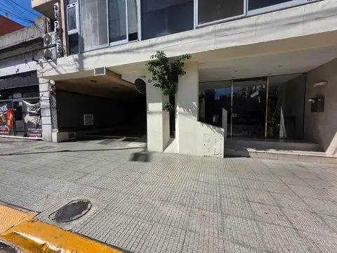 Cocheras disponibles cubiertas bajo costo mensual