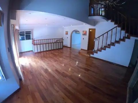 Pellegrini, Carlos 800