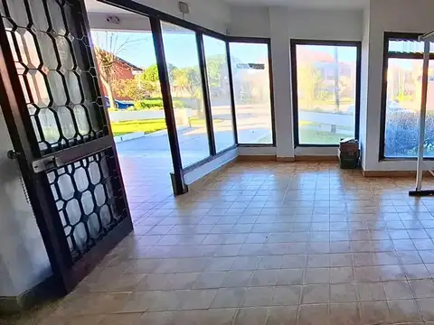 VENTA LOCAL PUNTA MOGOTES 53M2 400METROS DEL MAR