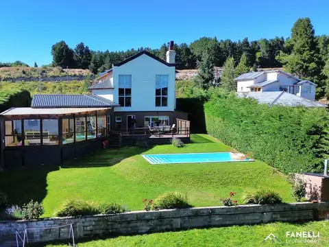 casa en venta Barrio Costa del Sol, Bariloche.(cod.156)