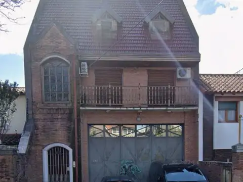 Casa en venta de 460m2 ubicado en Lomas de Zamora