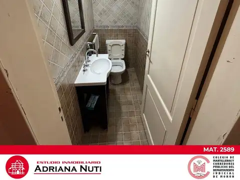 Casa 7 ambientes con 4 baños