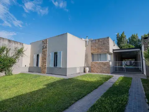 Casa en Venta en Sauce Viejo, USD 145.000