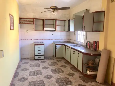 Depto Tipo Casa 5 ambientes con 2 baños