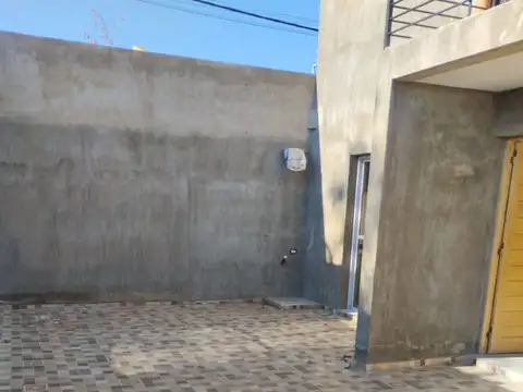 Depto Tipo Casa en Venta de 3 ambientes