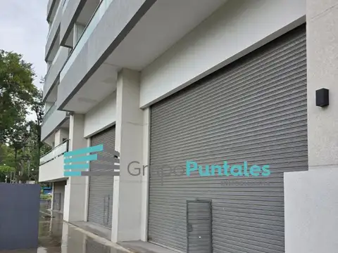 Local en alquiler a estrenar 58 m2 mas entrepiso en Complejo Canning Center sobre Lacarra 900