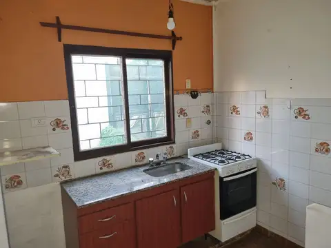 Depto Tipo Casa en Venta 40 años