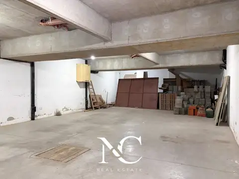 Depósito en venta en Boedo cerca de la autopista